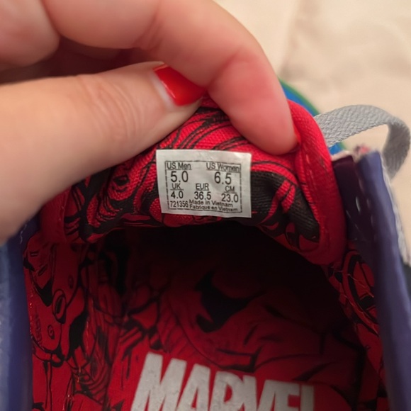Marvel vans - Picture 4 of 4